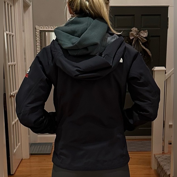 The North Face Summit Series Shell Jacket - Size S - Picture 8 of 8